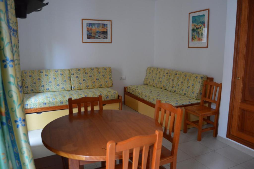 Apartamentos Royal Lloret de Mar Zimmer foto
